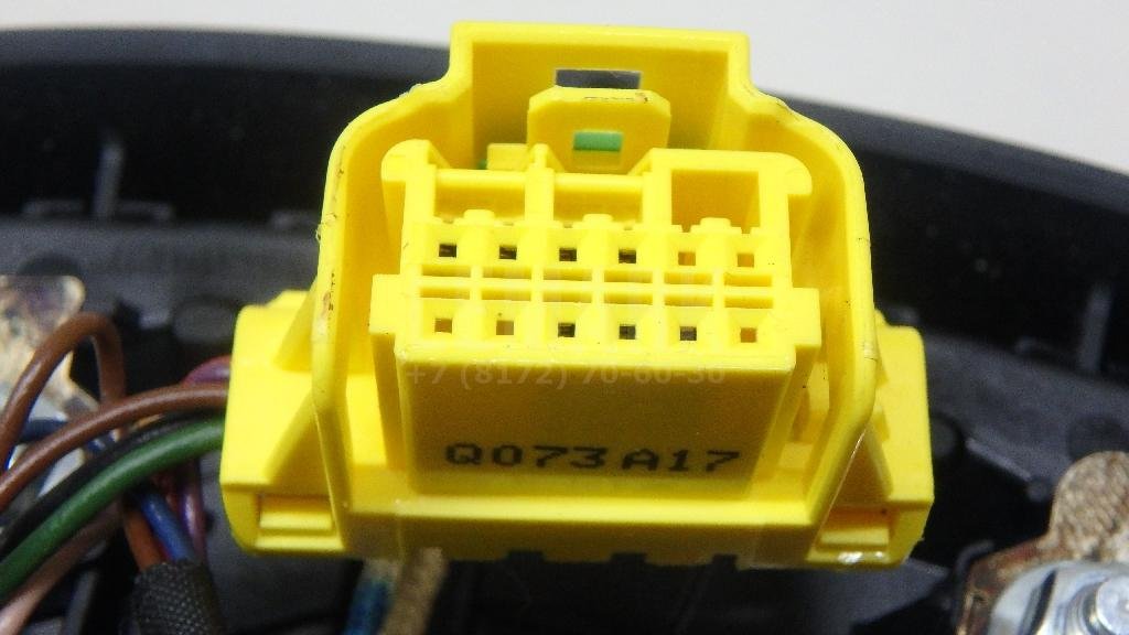 Подушка безопасности в рулевое колесо