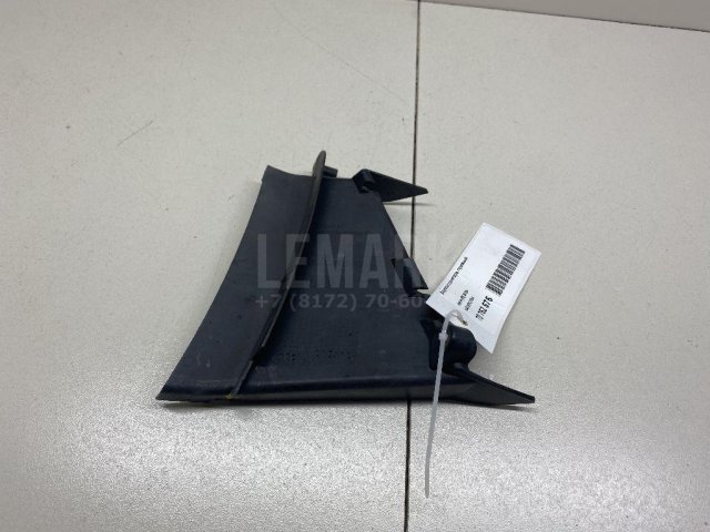 Воздуховод радиатора правый