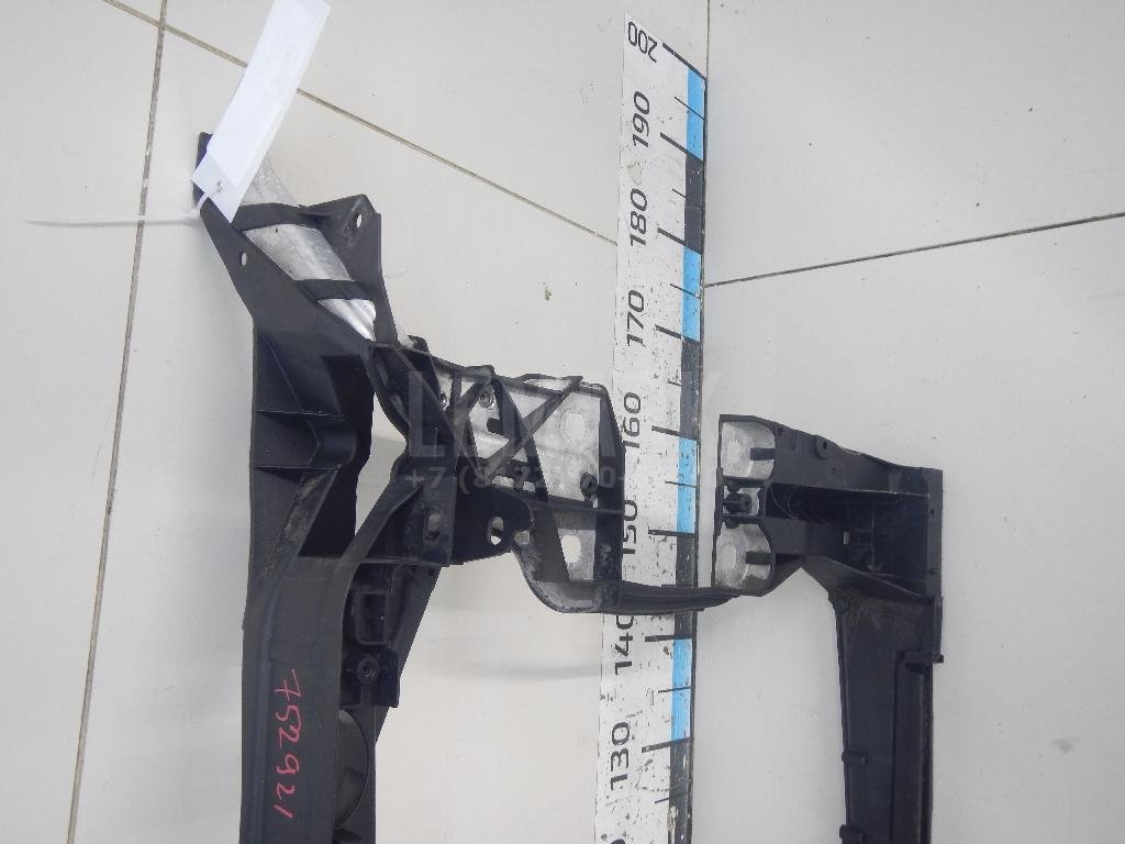 Панель передняя