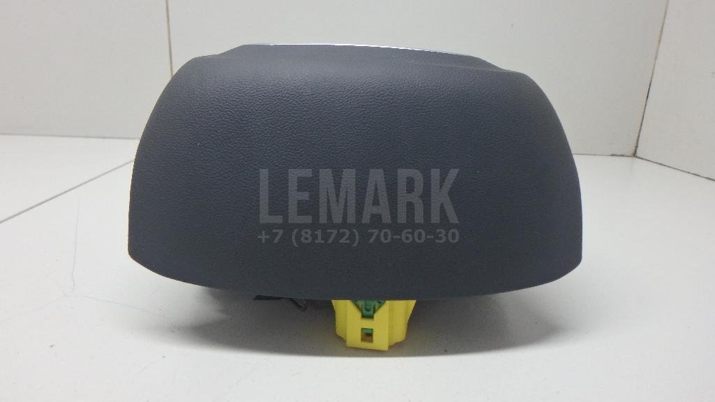 Подушка безопасности в рулевое колесо