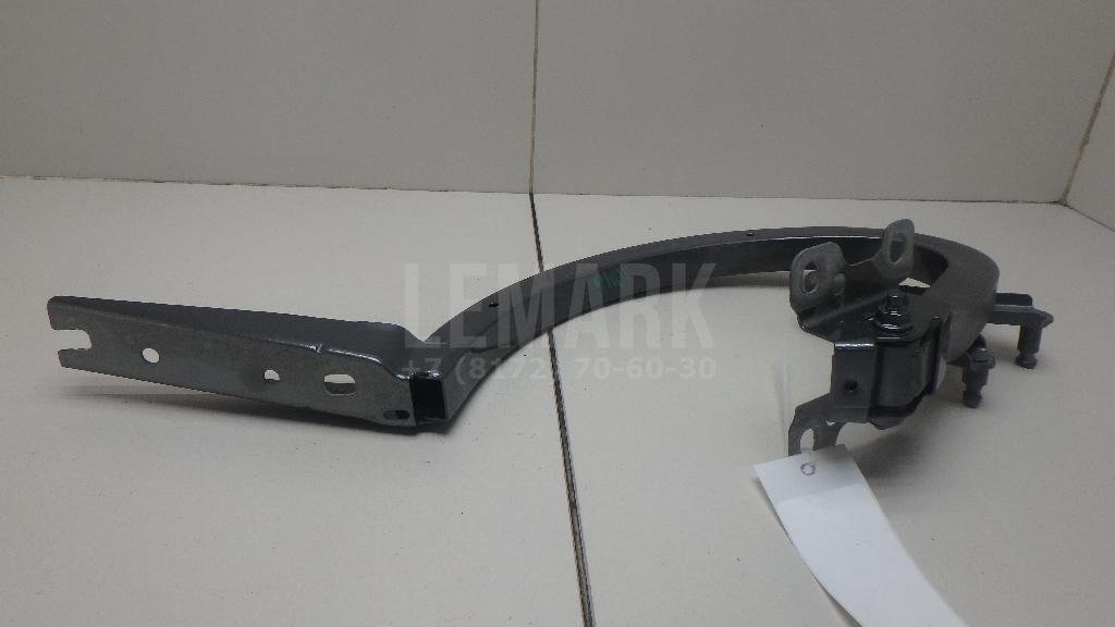 Петля крышки багажника