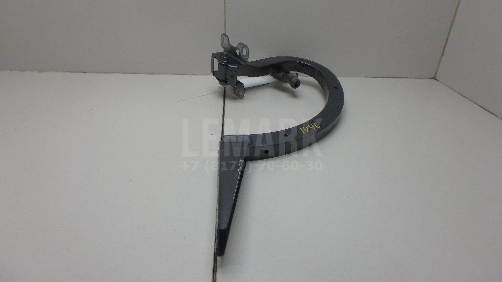 Петля крышки багажника