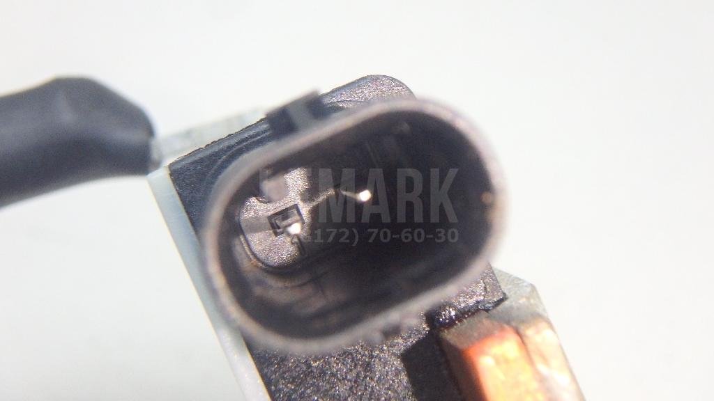 Клемма аккумулятора минус