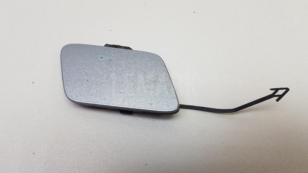 Заглушка буксировочного крюка