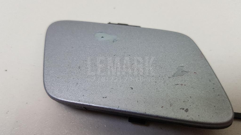 Заглушка буксировочного крюка