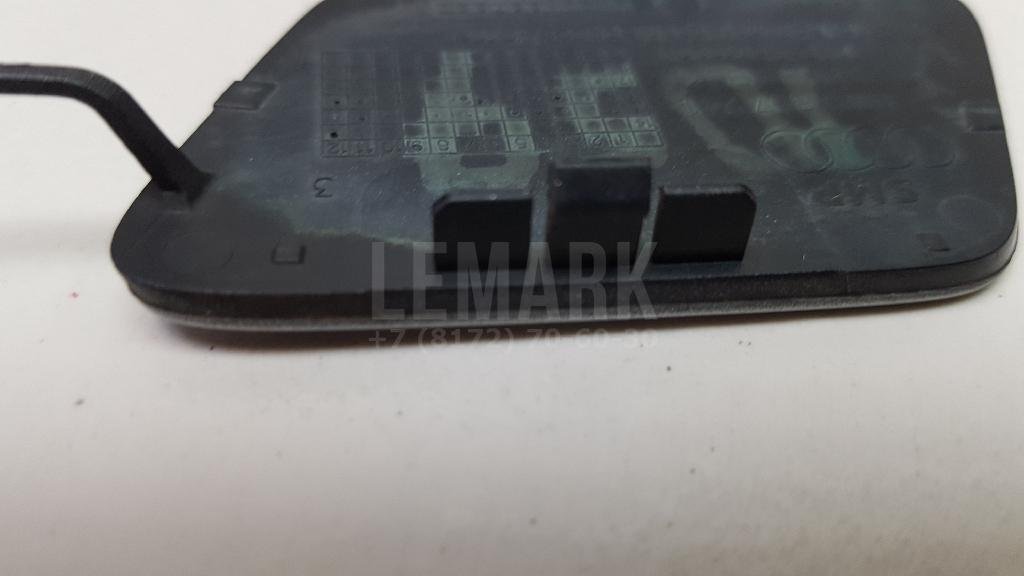 Заглушка буксировочного крюка