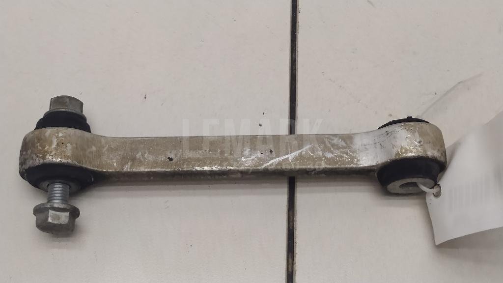 Стойка переднего стабилизатора