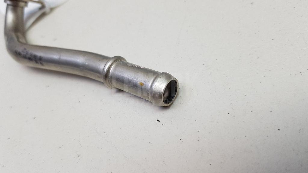 Трубка системы охлаждения