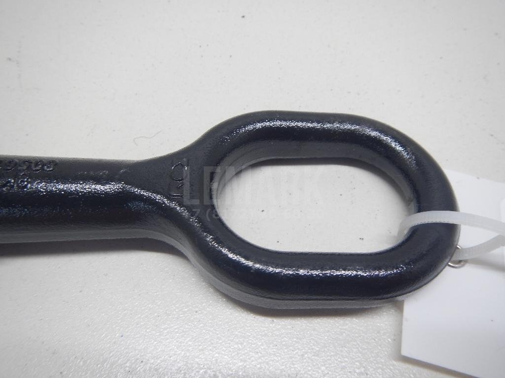 Крюк буксировочный