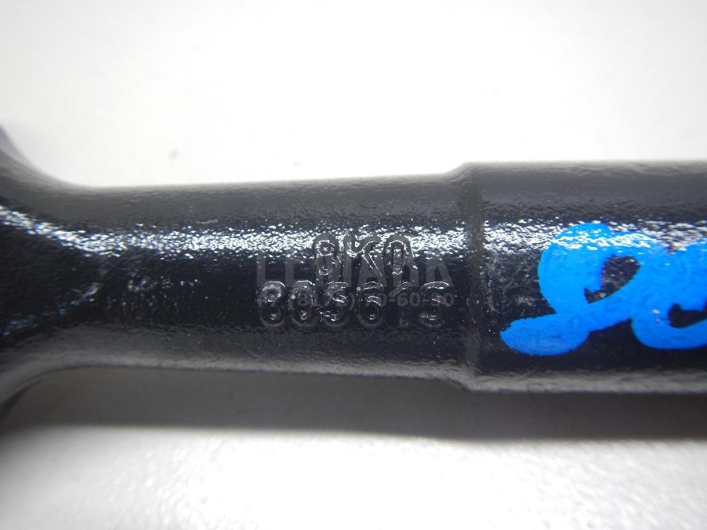 Крюк буксировочный