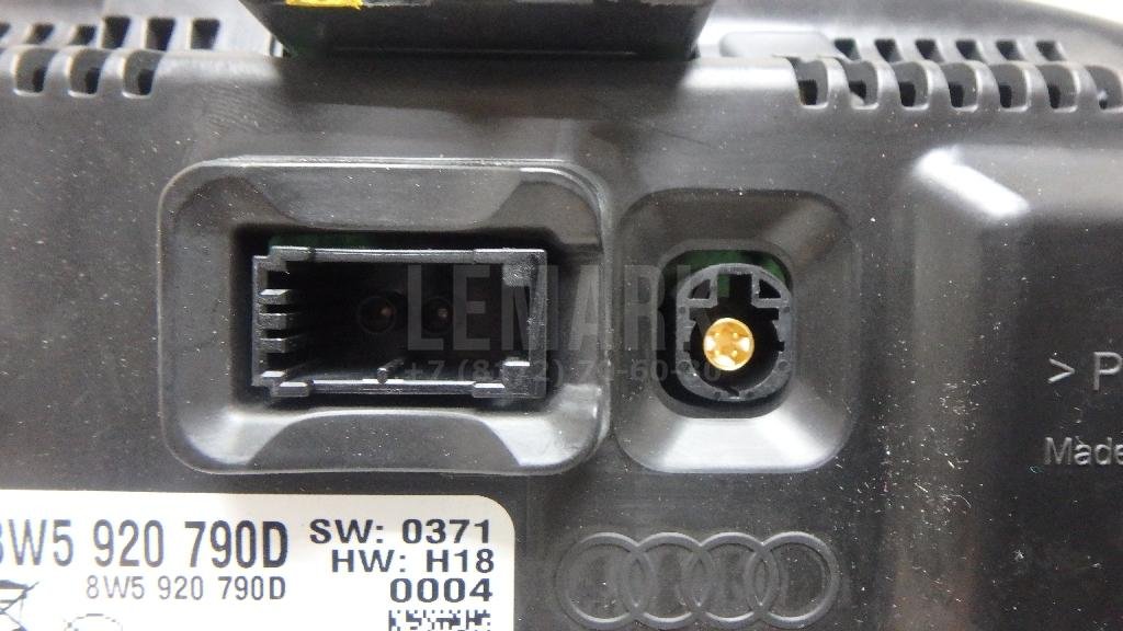 Панель приборов