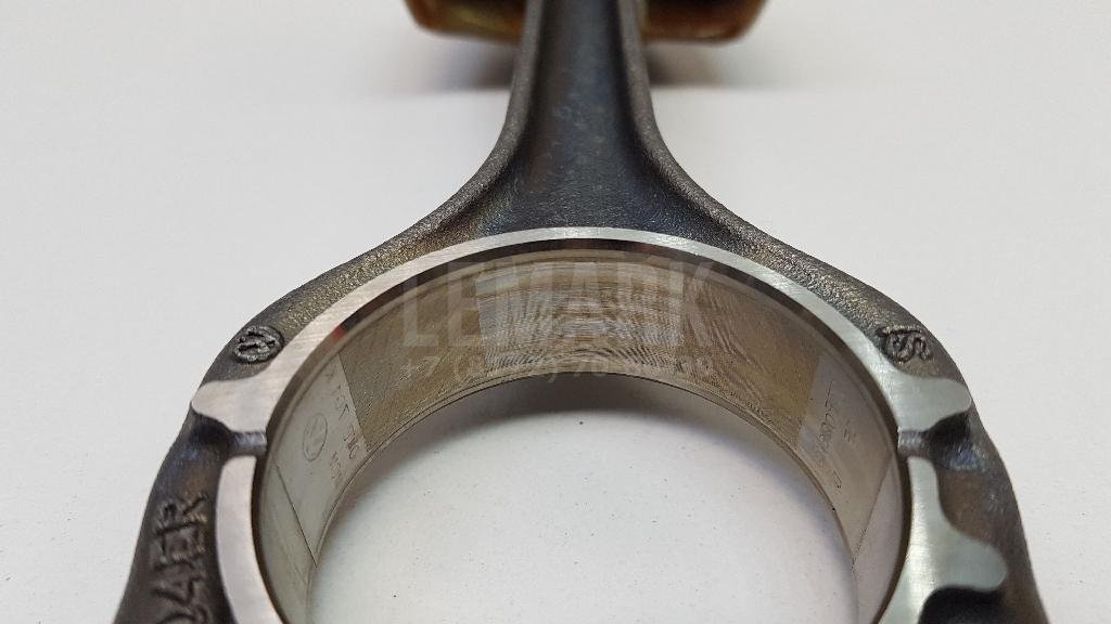 Поршень с шатуном