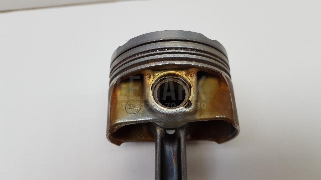 Поршень с шатуном