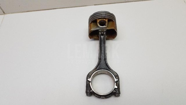 Поршень с шатуном