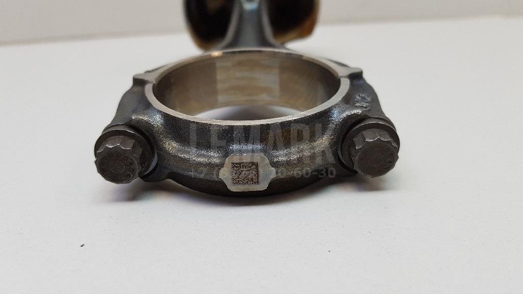 Поршень с шатуном