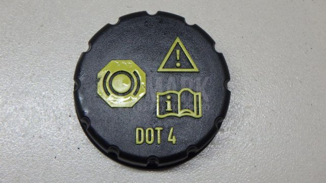 Крышка бачка тормозной жидкости