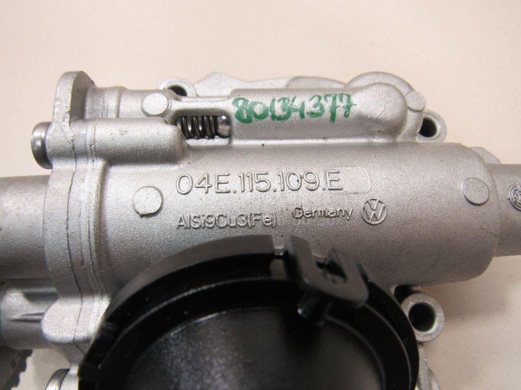 Насос масляный для  Audi A4 [B8] 2007-2015