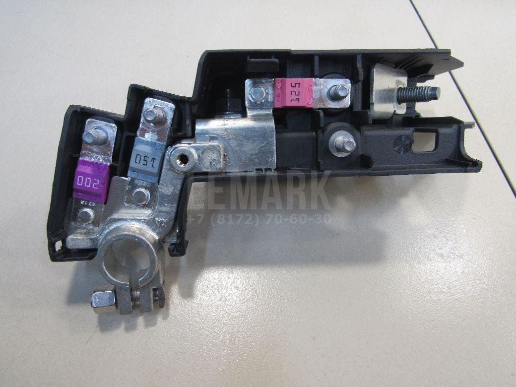 Клемма аккумулятора плюс