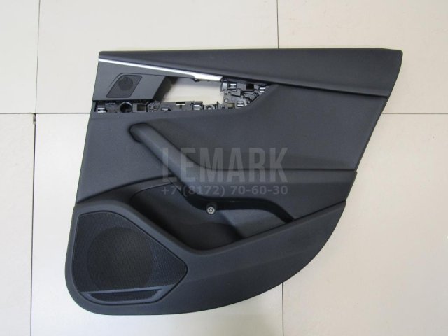 Обшивка двери задней правой