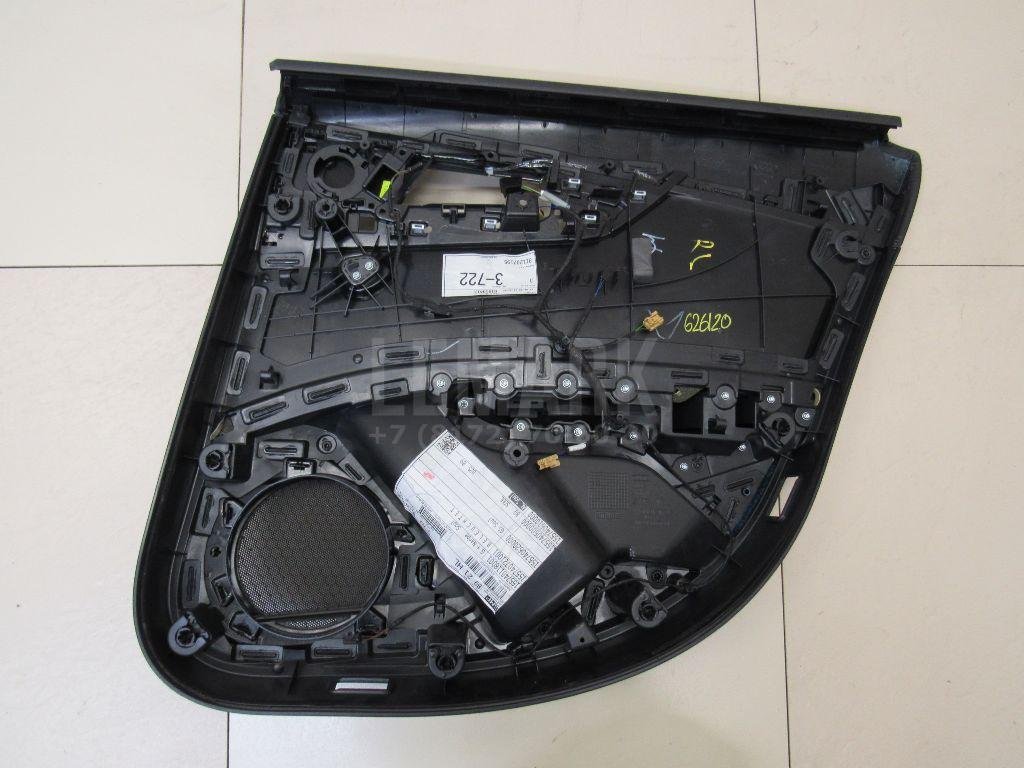 Обшивка двери задней левой