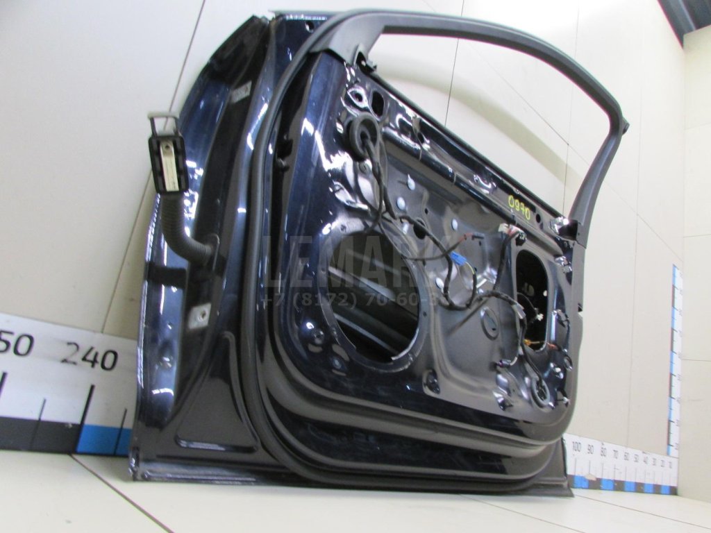 Дверь передняя правая