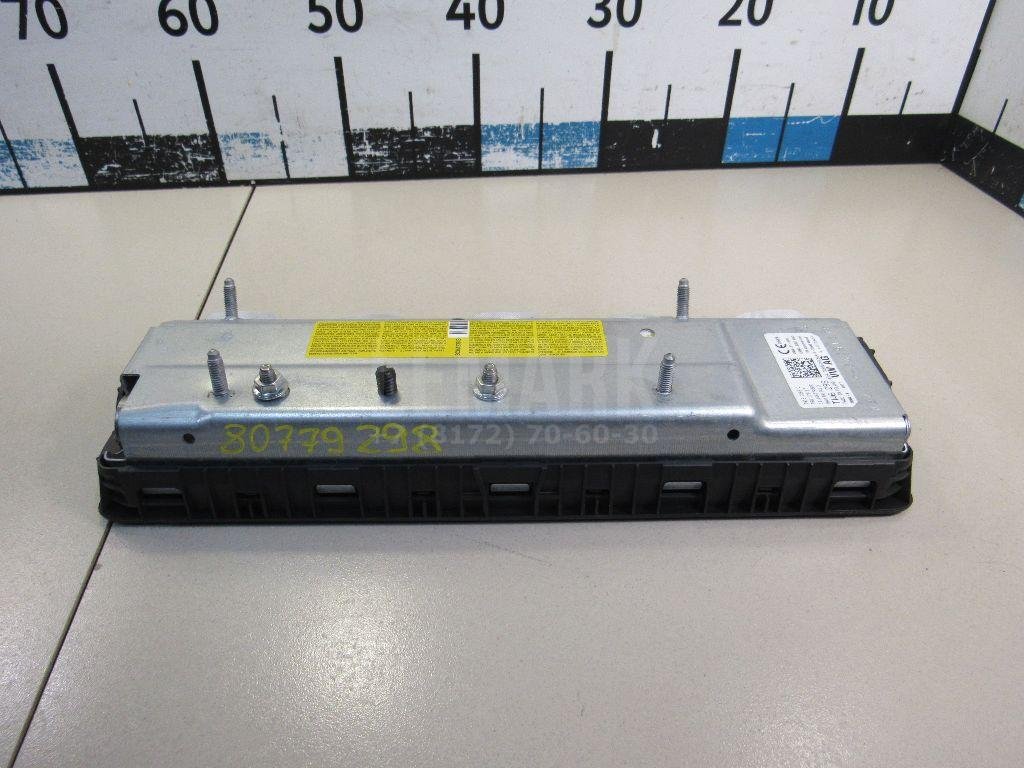 Подушка безопасности нижняя (для колен)