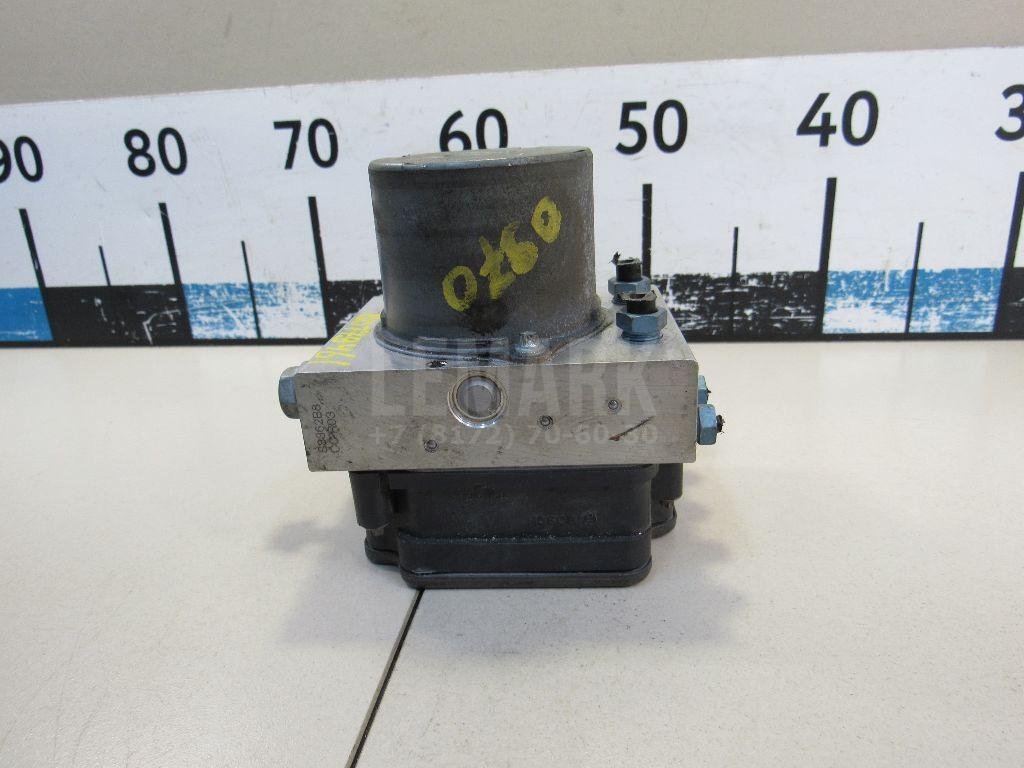 Блок ABS (насос) для  Acura MDX 2001-2006