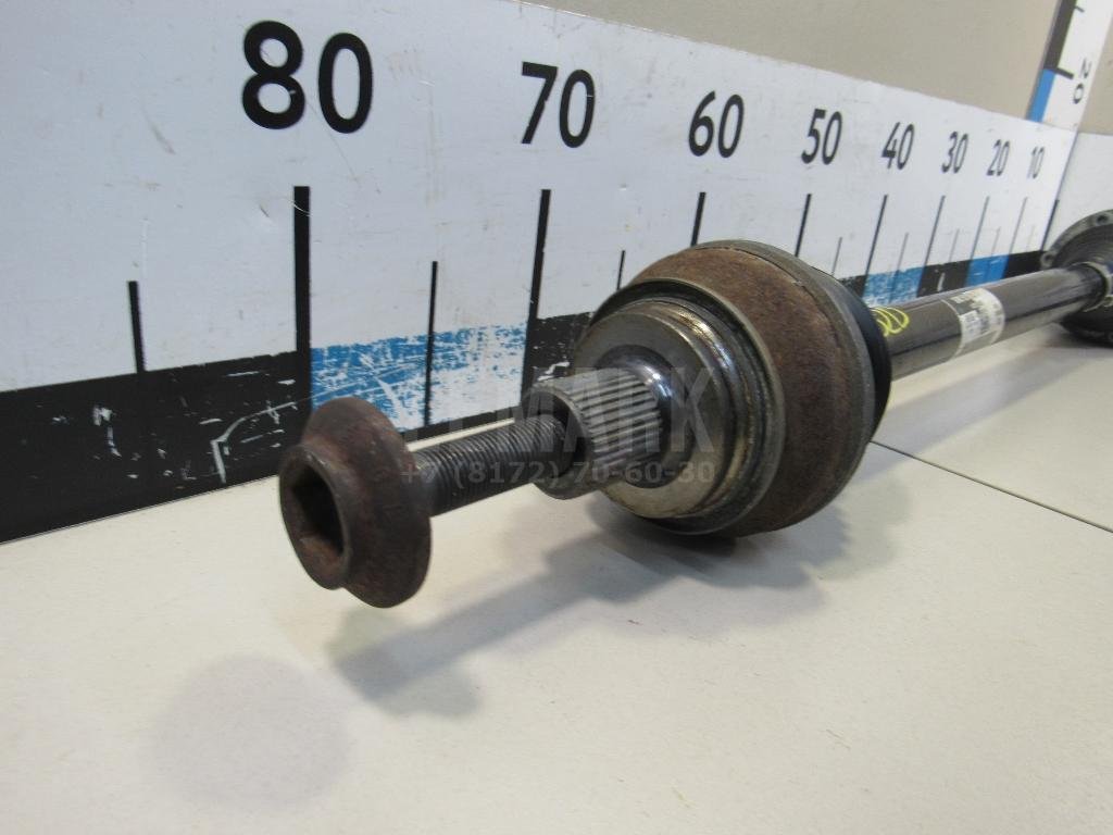 Полуось задняя