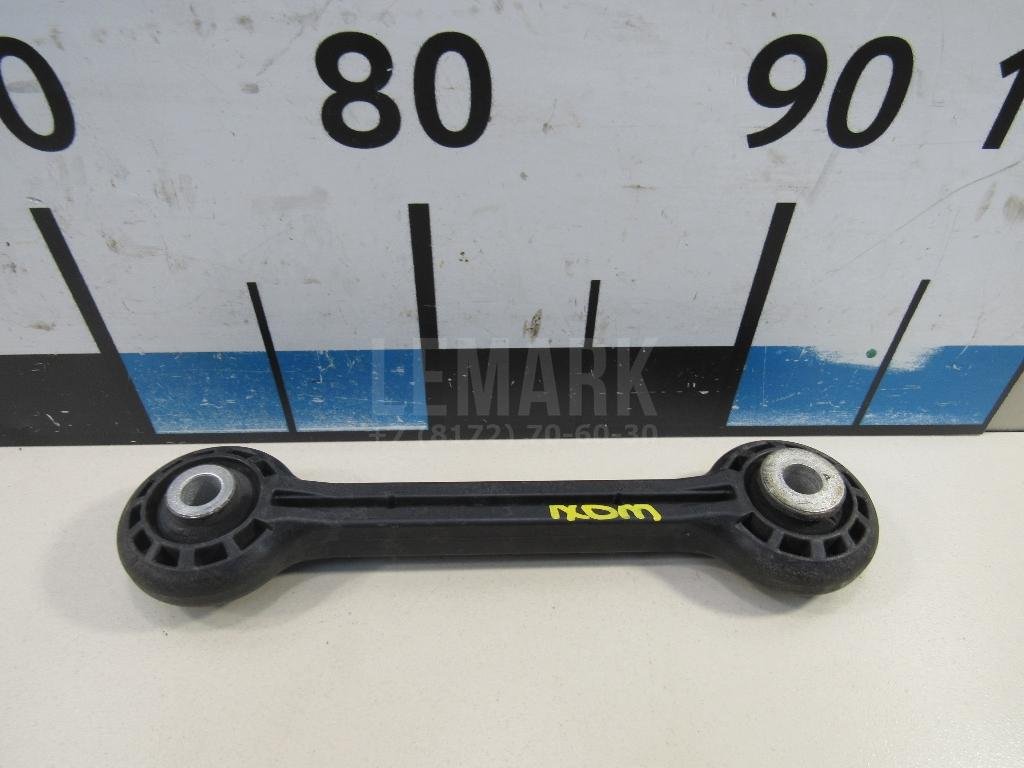 Стойка переднего стабилизатора