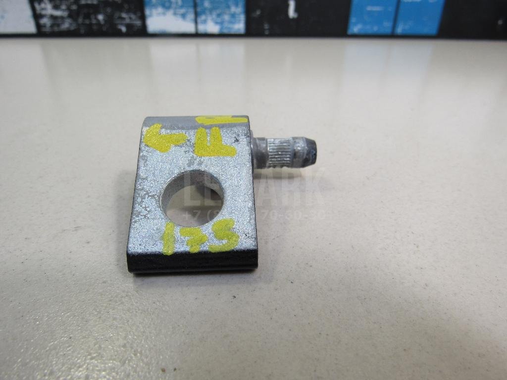 Петля двери для  Audi A1 (8X) 2010-2018