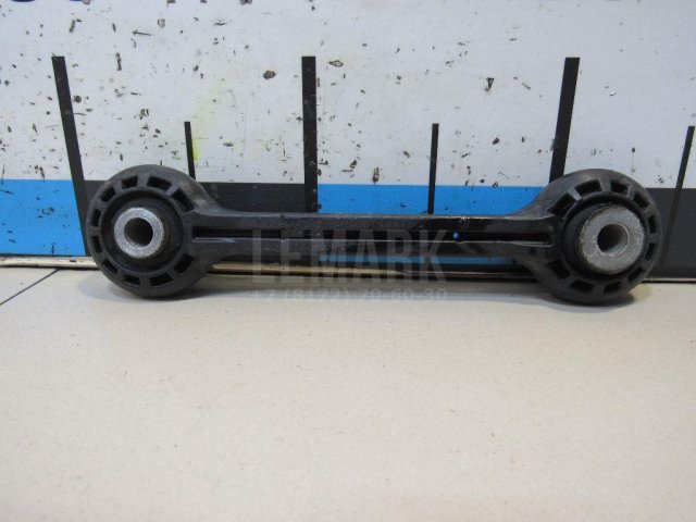 Стойка переднего стабилизатора