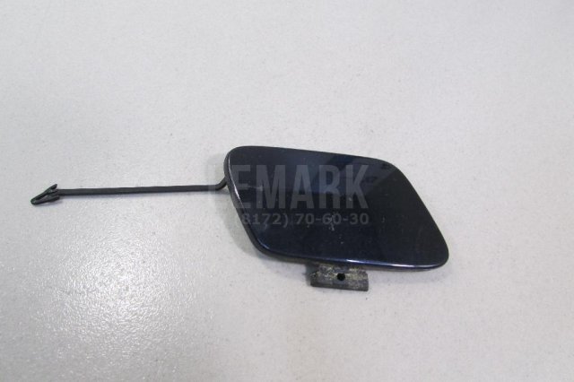 Заглушка буксировочного крюка