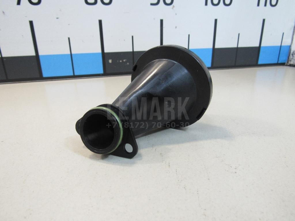 Горловина маслозаливная