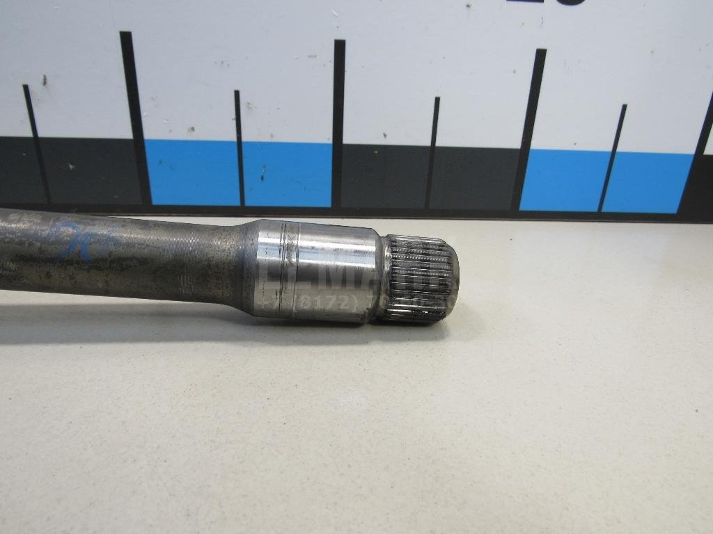 Полуось промежуточная (привод)