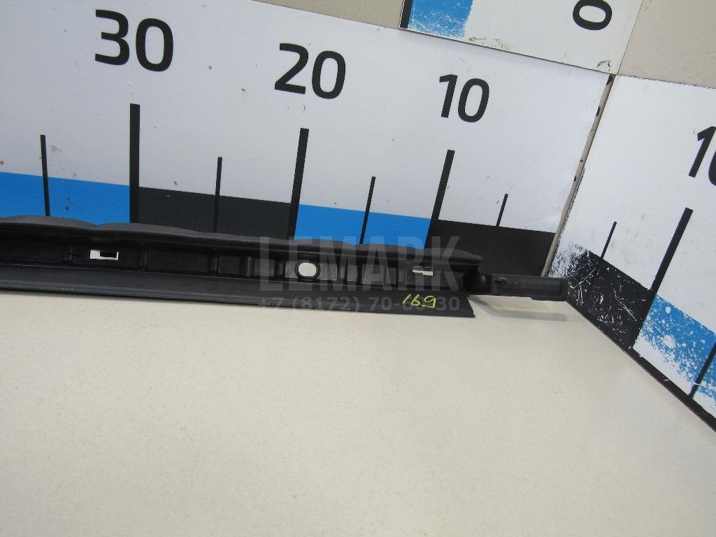 Воздуховод радиатора нижний