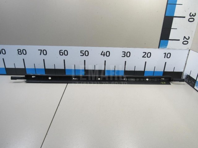 Воздуховод радиатора нижний