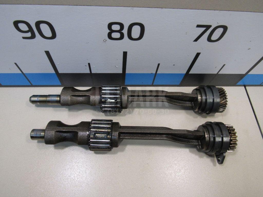 Вал балансирный