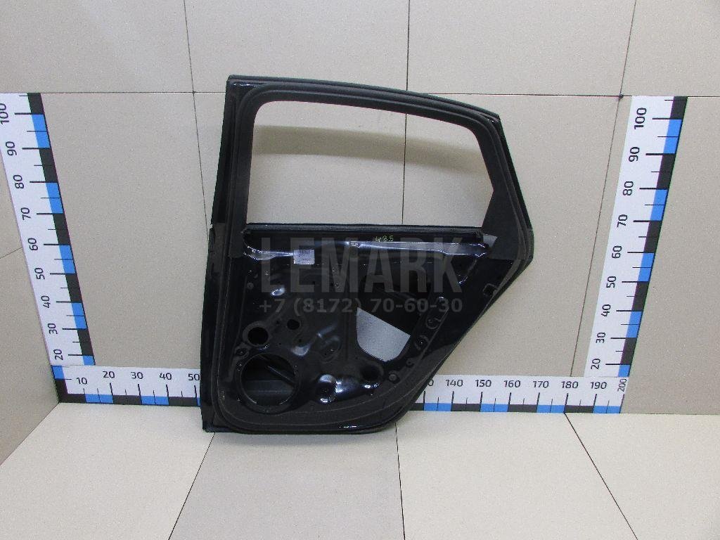 Дверь задняя правая