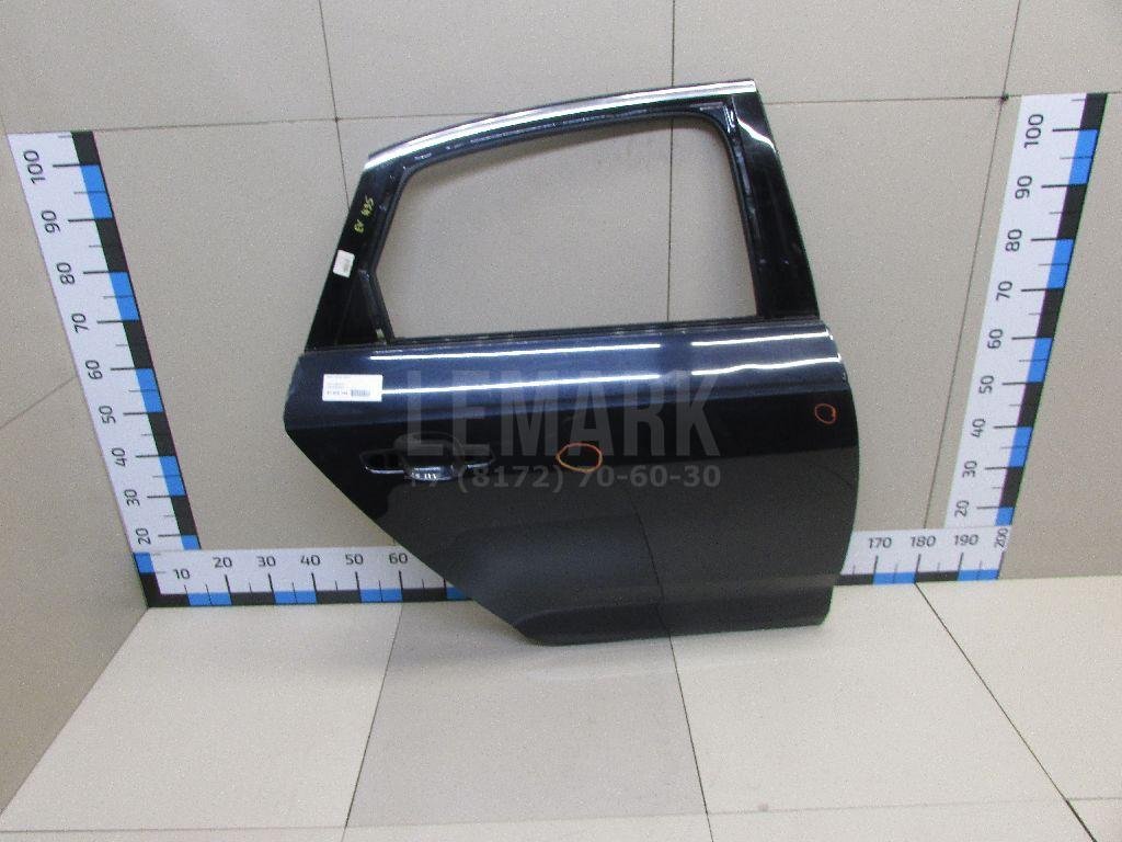 Дверь задняя правая