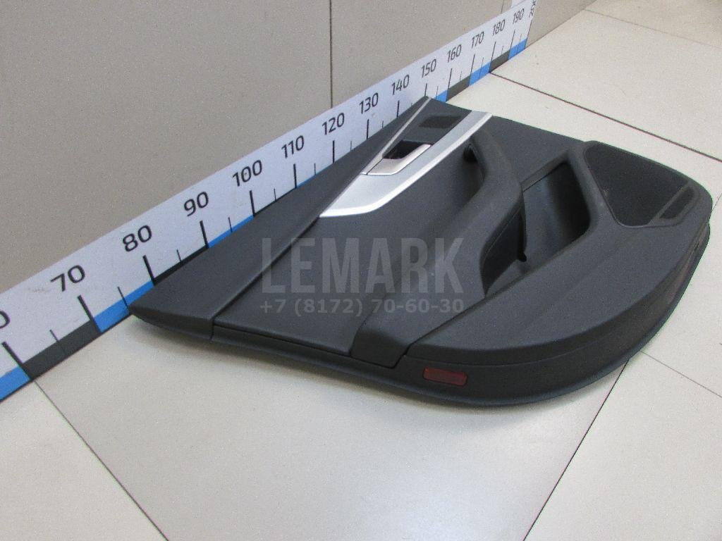 Обшивка двери задней левой