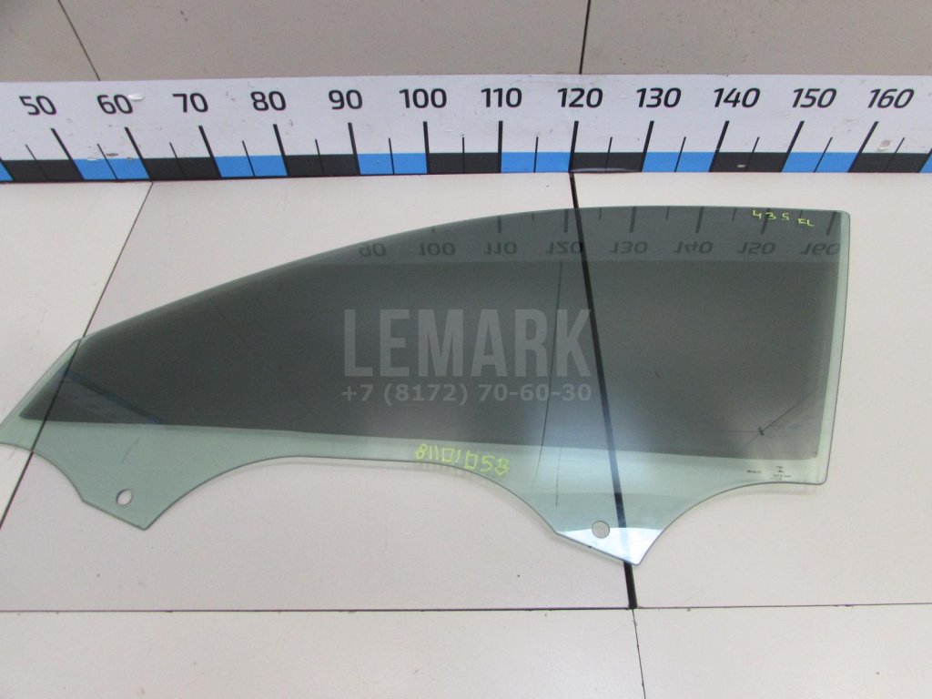 Стекло двери передней левой