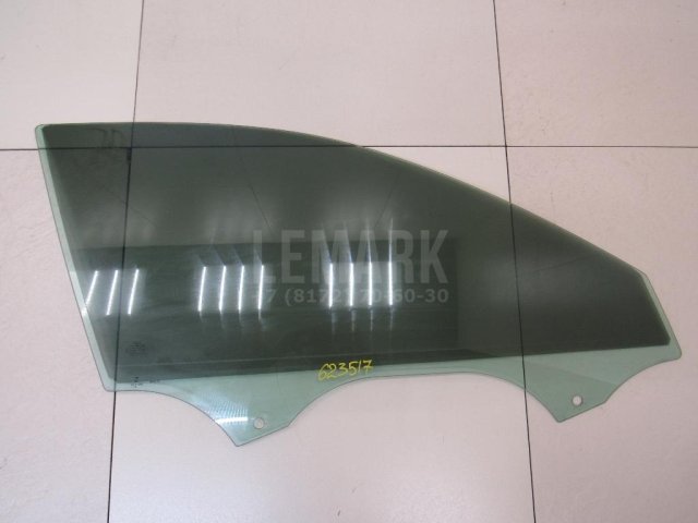 Стекло двери передней правой