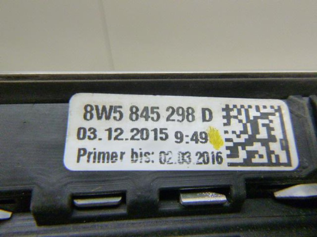 Стекло кузовное глухое правое