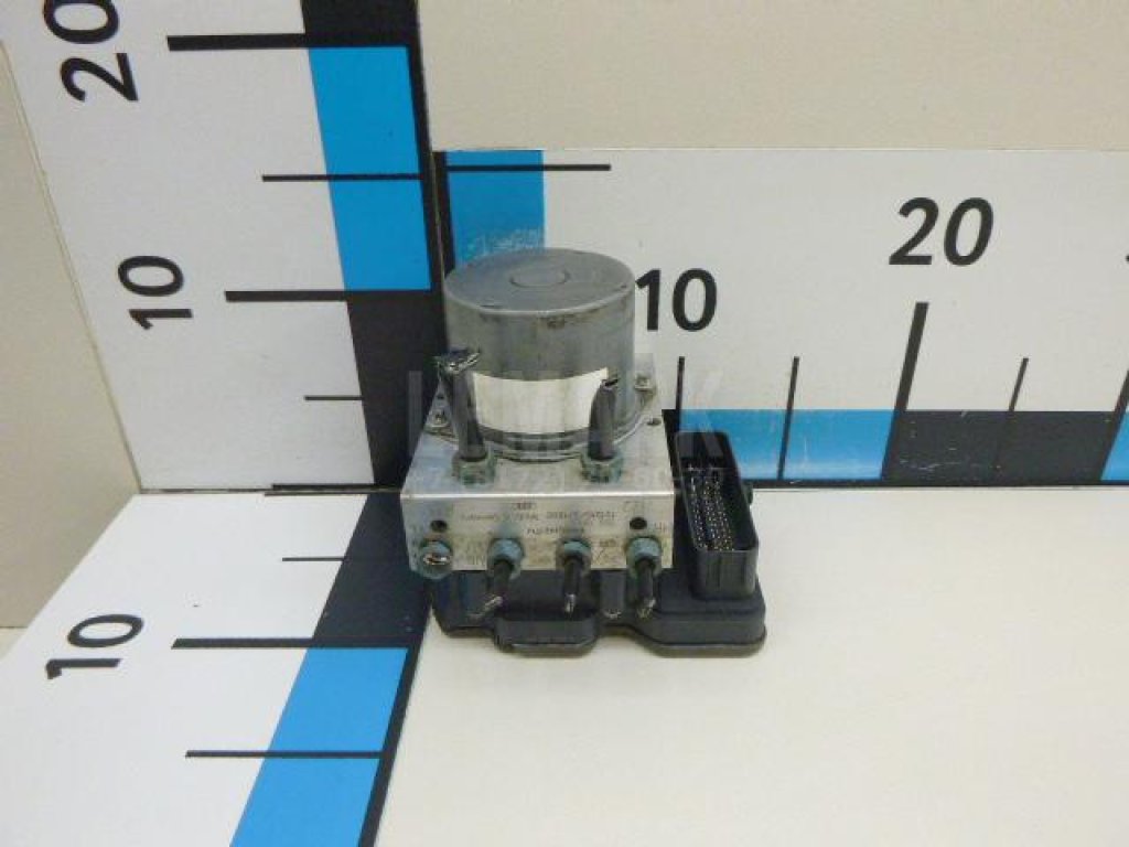 Блок ABS (насос) для  Audi A3 [8PA] Sportback 2004-2013