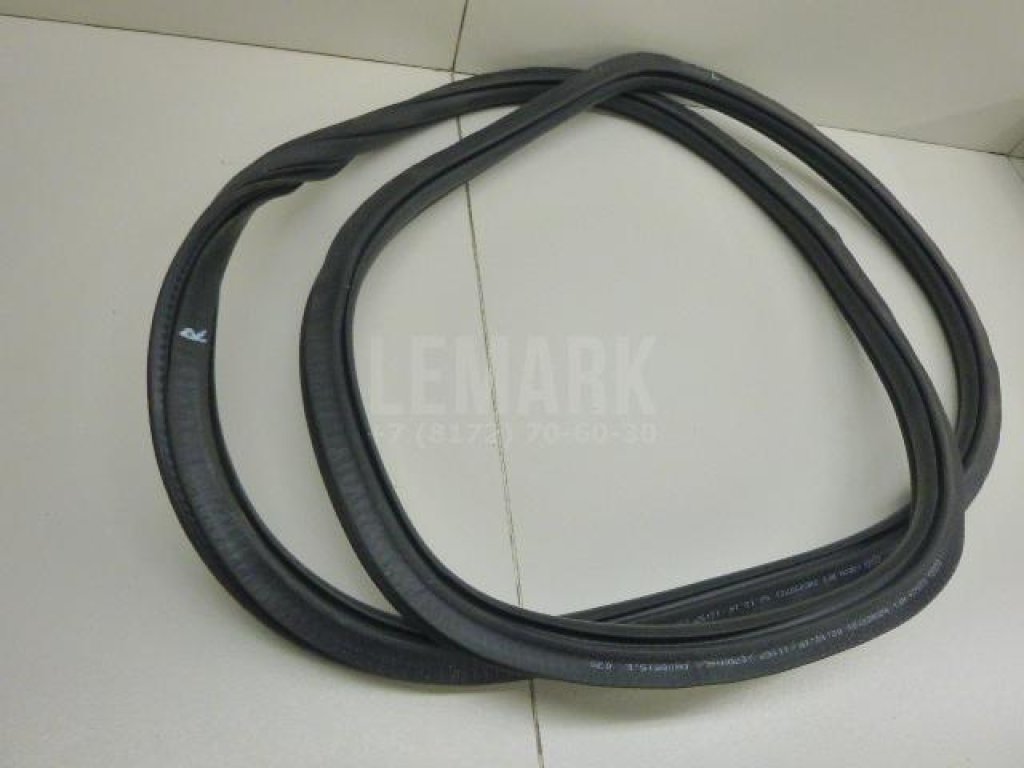 Уплотнитель двери для  Audi A4 [B8] Allroad 2009-2015