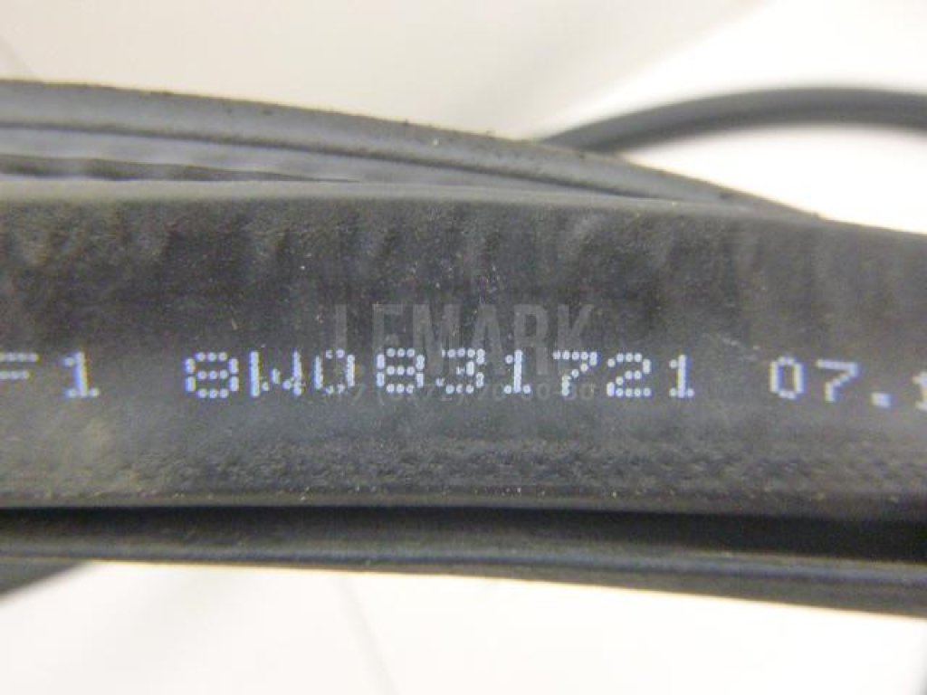 Уплотнитель двери для  Audi A3 [8P1] 2003-2013