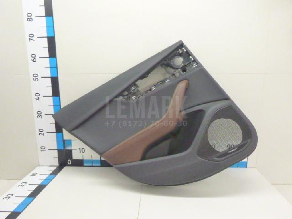 Обшивка двери задней левой