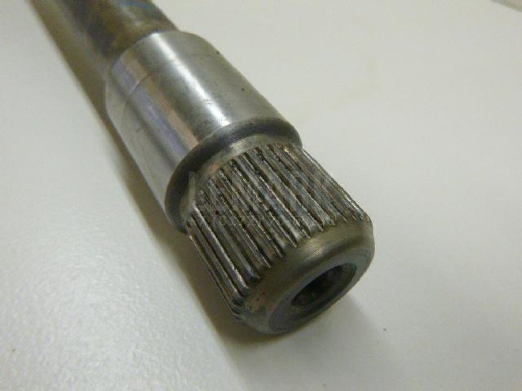 Полуось промежуточная (привод)