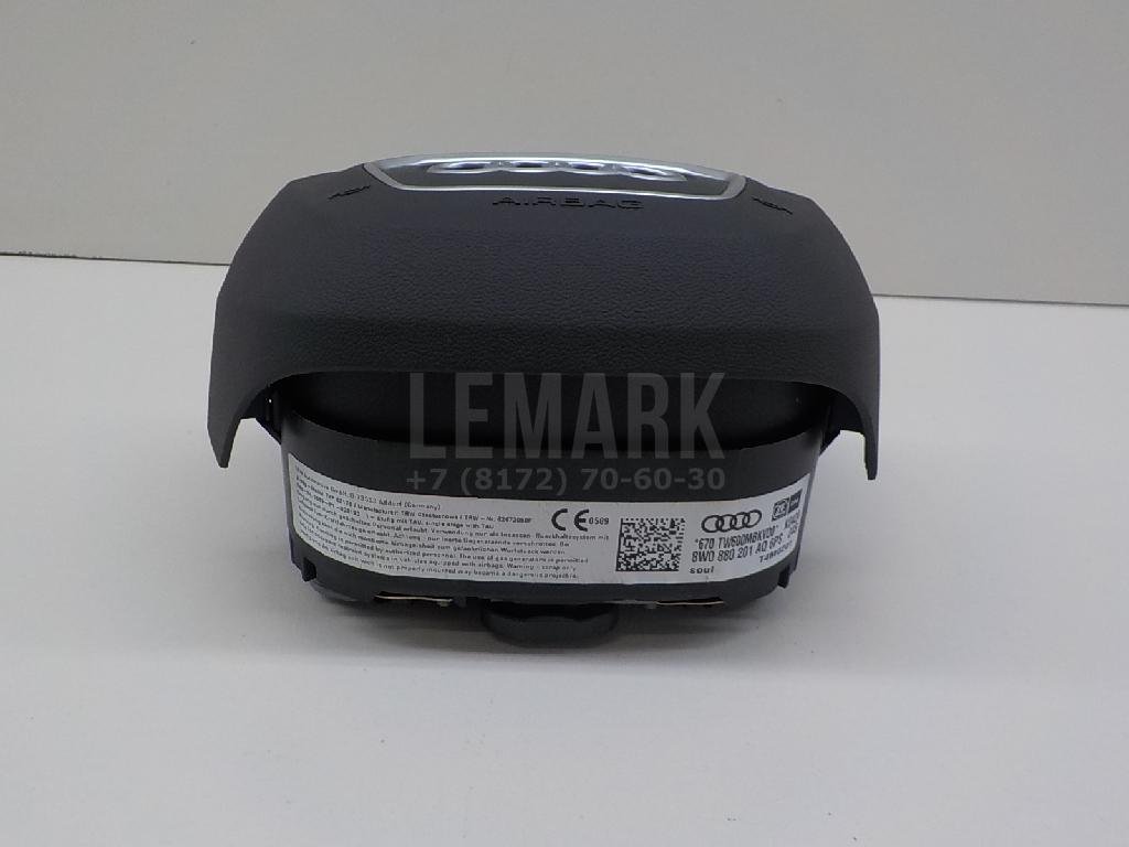 Подушка безопасности в рулевое колесо