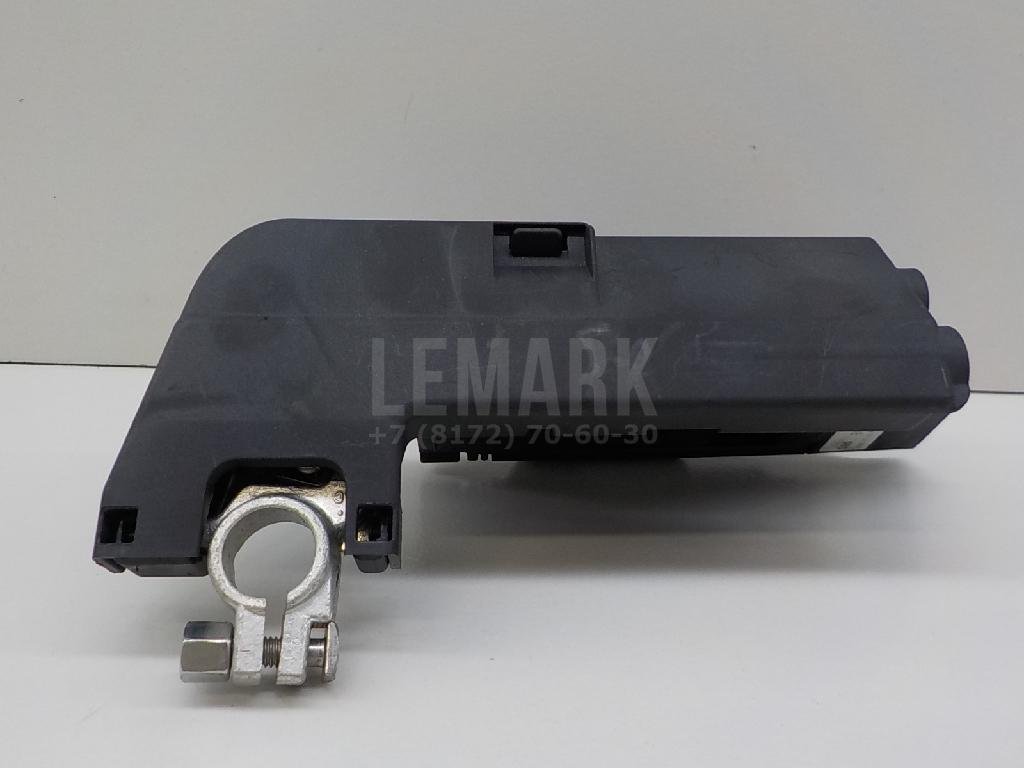 Клемма аккумулятора плюс